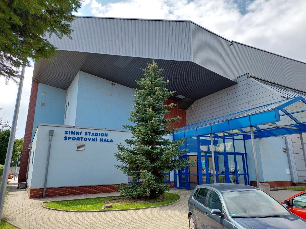 Ubytovna Zimni Stadion Litoměřice Buitenkant foto